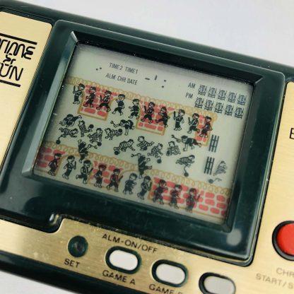 V-Tech Time & Fun Escape 1981 LCD Handheld Game Boxed vB - Image 5